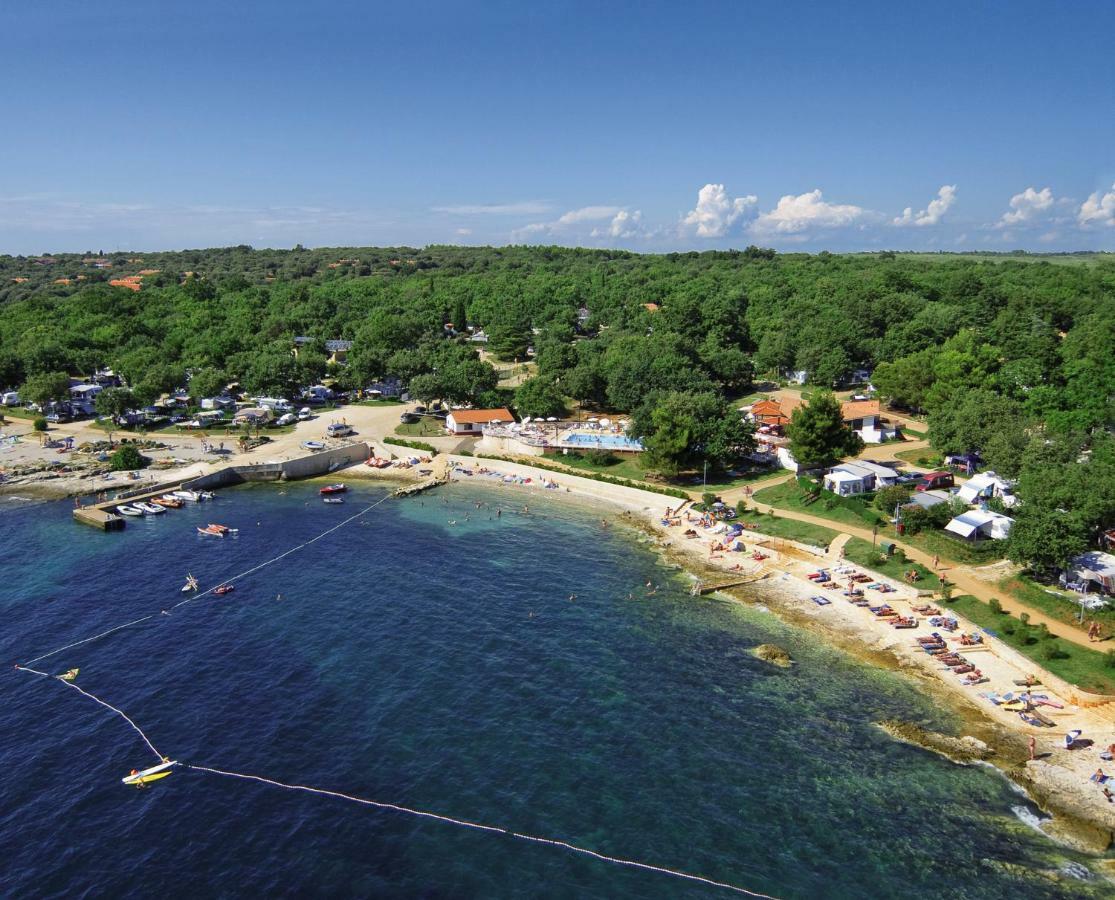 Victoria Mobilehome In Solaris Fkk Naturist Camping Resort Porec Exterior photo
